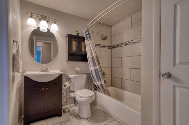 Building Photo - Charming 4 Bed 2 Bath Home in 80917!!!