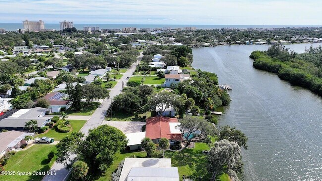 Building Photo - 778 Nassau Rd