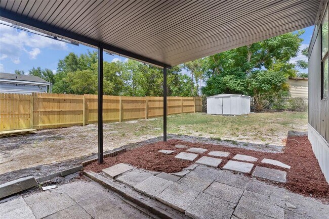Building Photo - 33514 Luana Ct