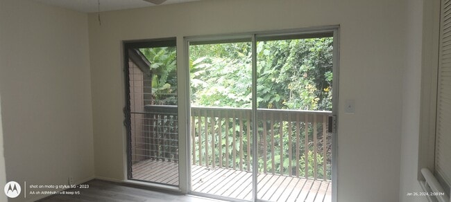 Building Photo - Beautiful 4 bed/ 2 bath/ 2 parking In Kaneohe