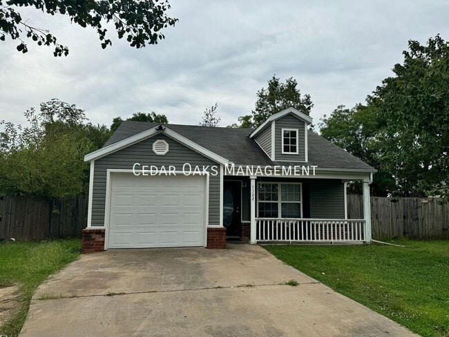 Building Photo - 1302 S C Ct