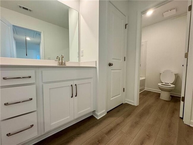 Building Photo - 5441 Hargrove Way