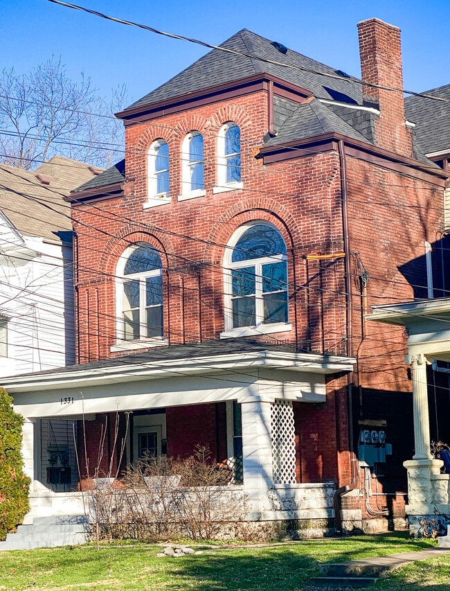 Building Photo - 1331 S Floyd St