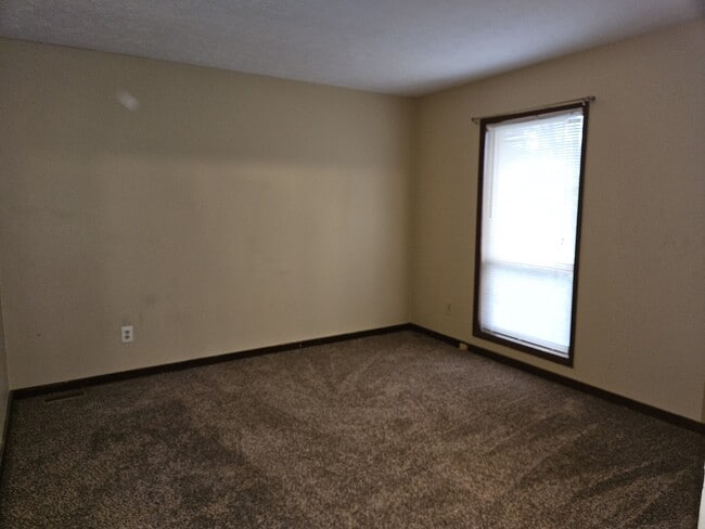 Building Photo - 831 Rumford Pl