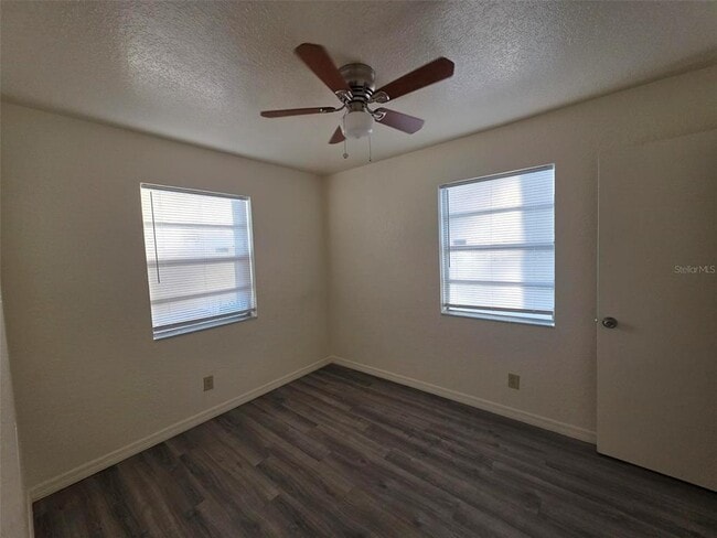 Building Photo - 4136 14th Ave S