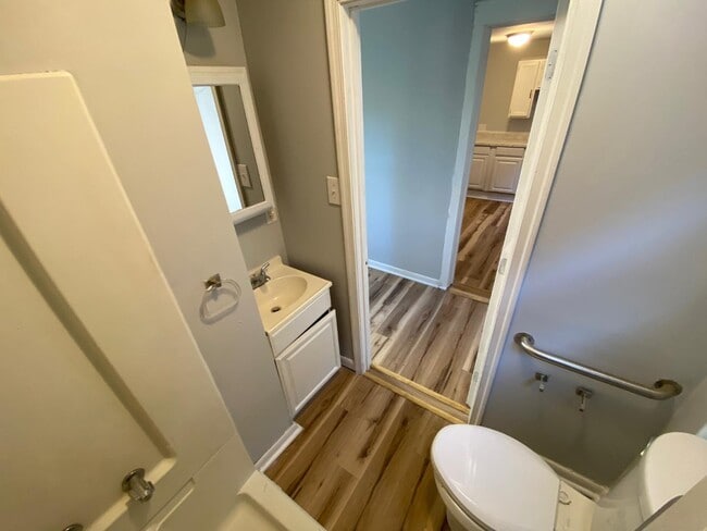 Building Photo - 519 Alleghany Ave