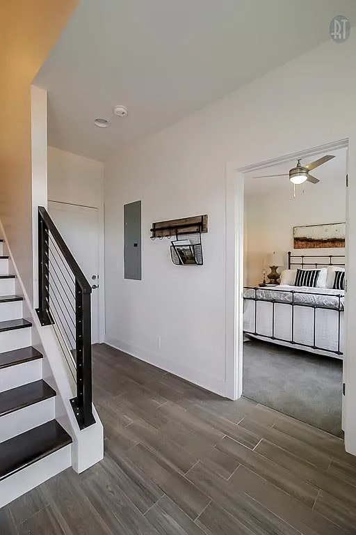 Building Photo - "Charming 3 Bed, 3 1/2 Baths Townhouse in Nashville's Desirable 37204 Neighborhood!" In The Heart...