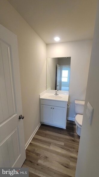 Building Photo - 102 Sycamore Ln