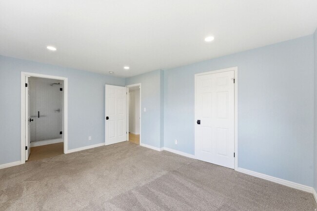 Building Photo - 1041 W Grindelwald Ct