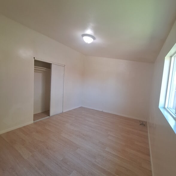 Building Photo - 9402 Fermi Ave