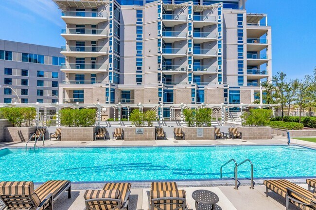 Building Photo - 120 E Rio Salado Pkwy