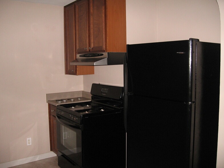 Building Photo - 6361 Aspen Way