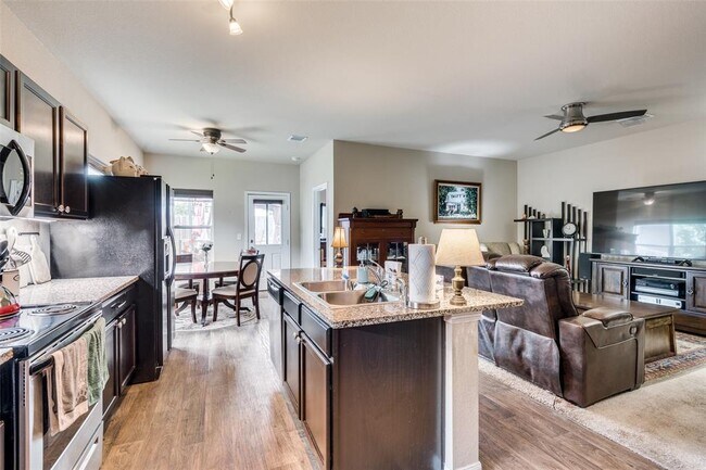 Building Photo - 6316 Diamondleaf Bend