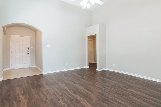 Building Photo - 8912 Wild Rose Ln