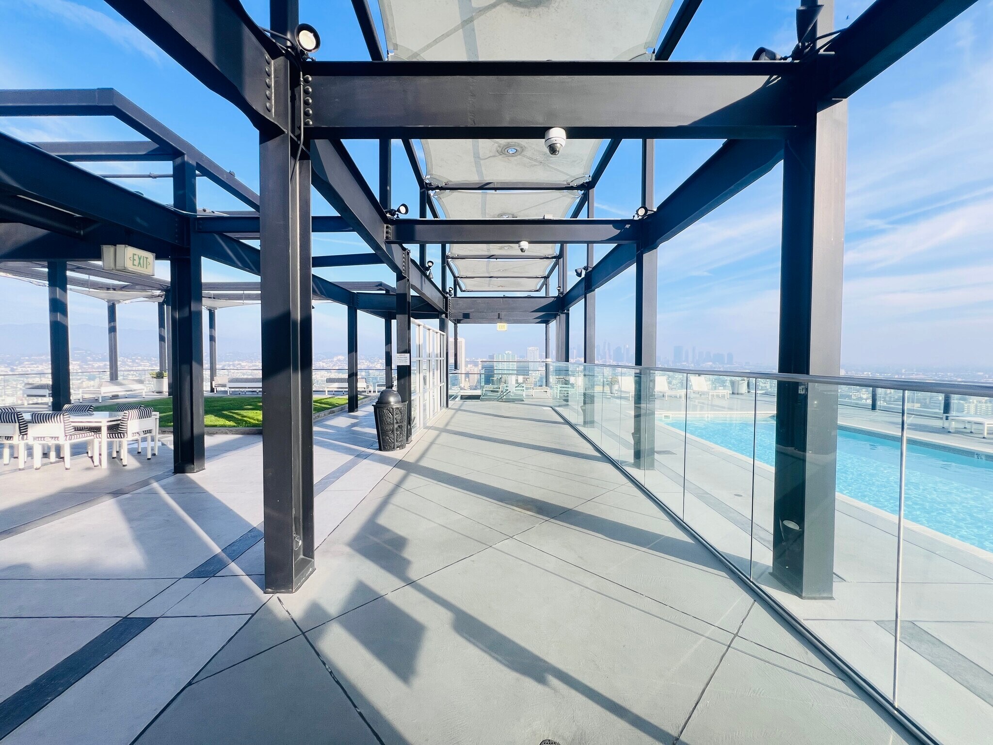 Building Photo - 3810 Wilshire Blvd