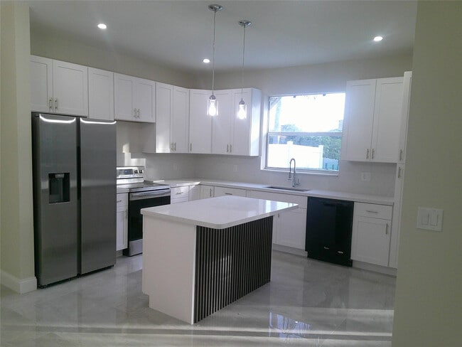 Building Photo - 19250 NW 22nd St