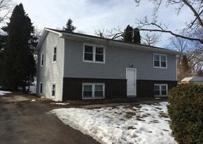 Building Photo - 207 Wellons Dr