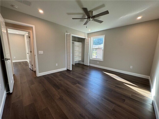 Building Photo - 2772 Spring Creek Pl SE