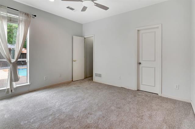 Building Photo - 501 Preston Ct