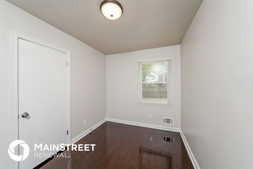 Building Photo - 10214 Barkley Dr