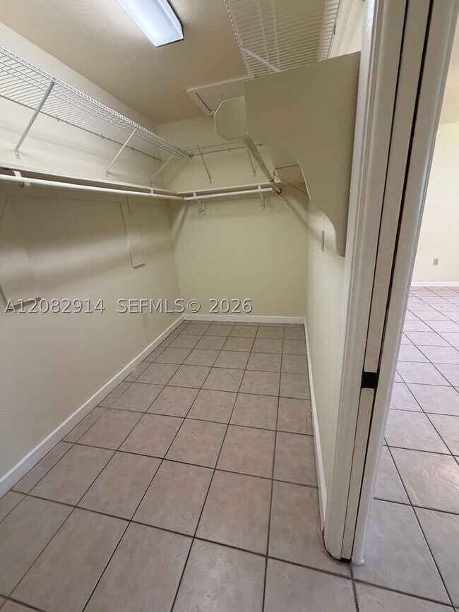 Building Photo - 7752 SW 106th St