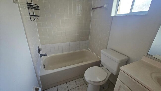 Building Photo - 4854 Kingston Cir