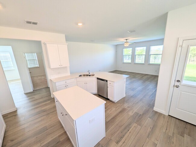 Building Photo - 14821 Lone Rock Lane