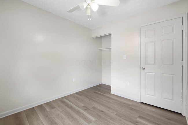 Building Photo - 5175 Threshing Ct