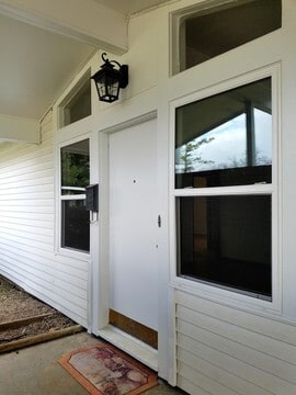 Building Photo - 6923 Cole Creek Dr