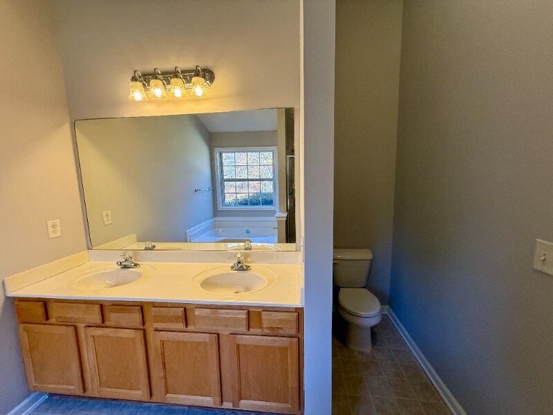 Building Photo - 2510 Cordillo Dr