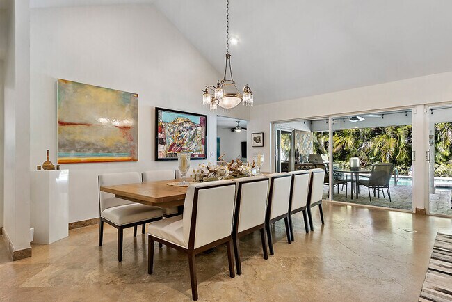 Dining area accommodates a large table - 2535 NW 41st St