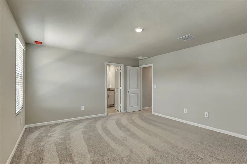 Building Photo - 5788 SE Edgewater Cir