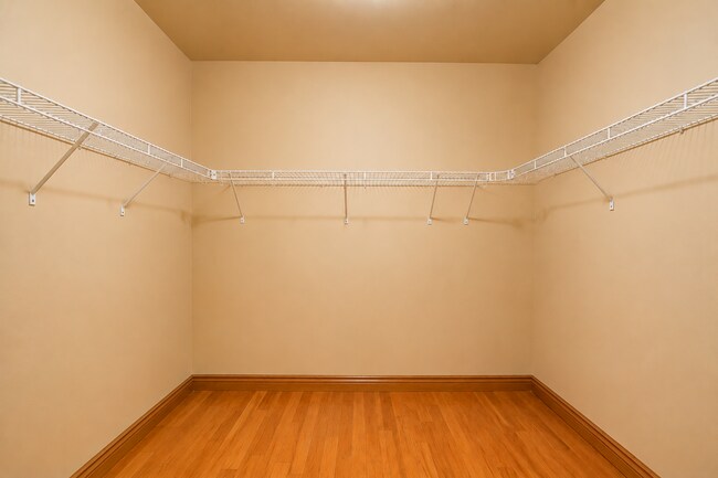 Building Photo - 501 N 20th St