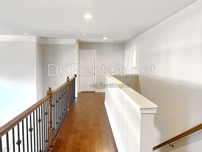 Building Photo - 582 Warrenton Run Dr