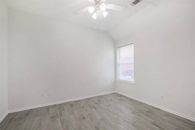Building Photo - 5702 Carrollton Creek Ct