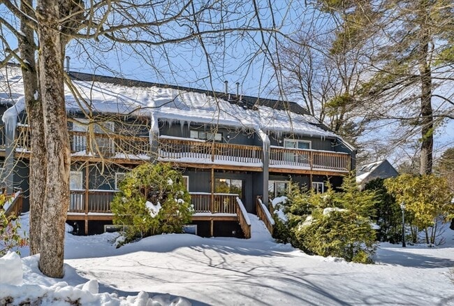 Building Photo - 77 Wilson St