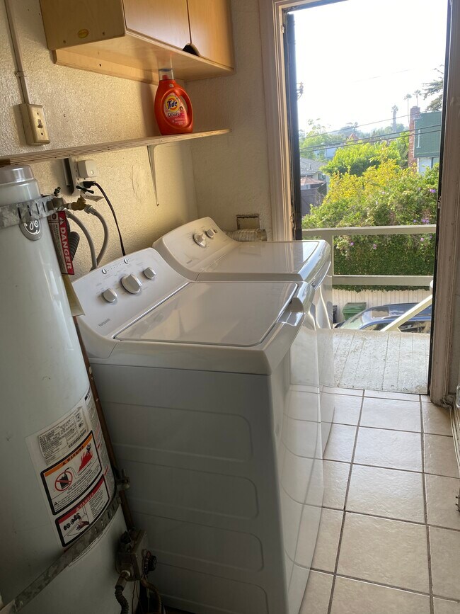 Building Photo - 2021 S Rimpau Blvd