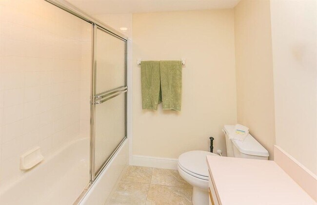 Building Photo - ***SHORT TERM/LONG TERM RENTAL***WEEKLY RE...