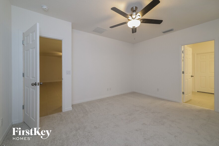 Building Photo - 845 Avenal Ln