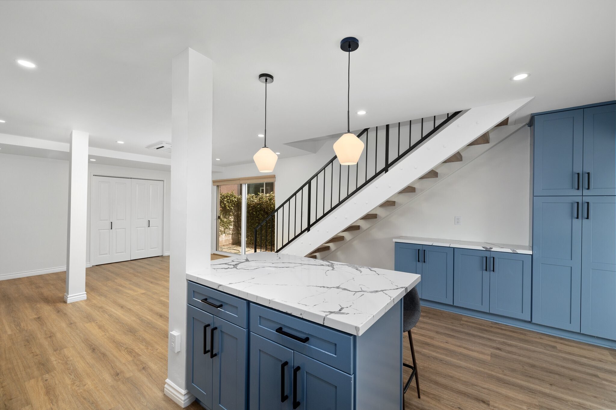 Building Photo - 3852 W 157th St