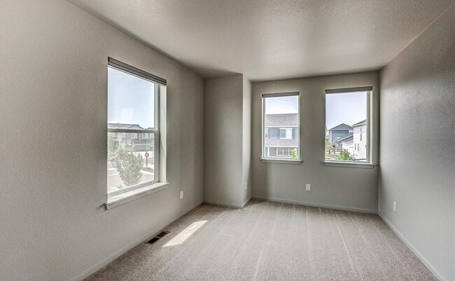 Building Photo - 12746 River Rock Wy