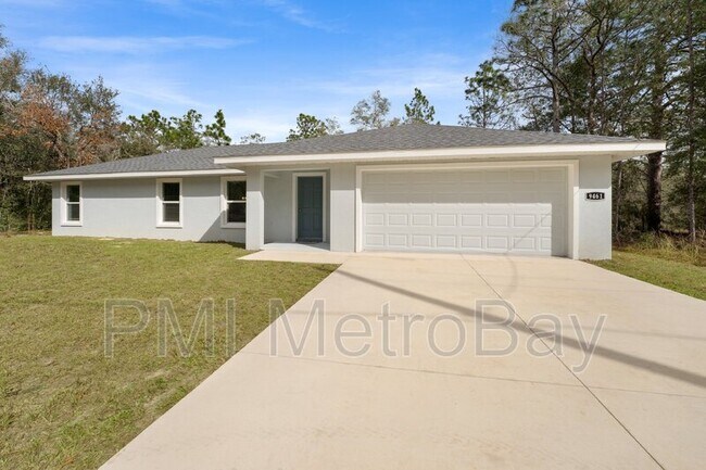 Building Photo - 9461 N Sandree Dr