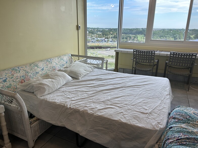 Couch to Bed - 8817 S Thomas Dr