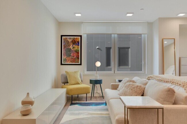 Building Photo - 477 Broadway