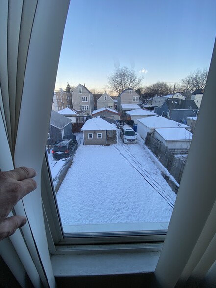 Building Photo - 2453 N Lorel Ave