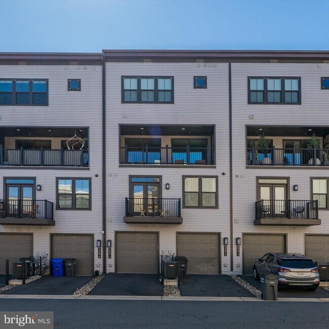 Building Photo - 44674 Provincetown Dr