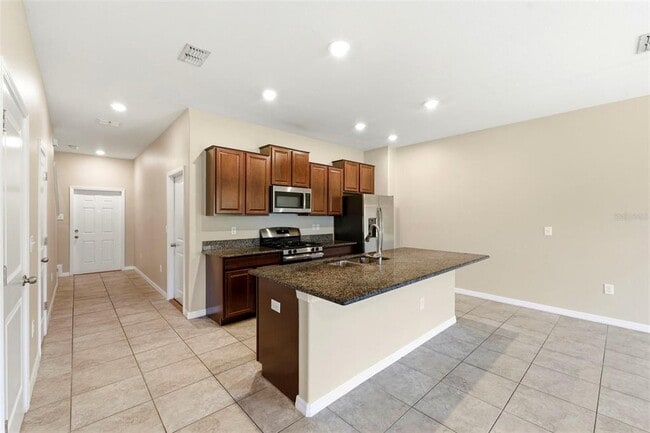 Building Photo - 16948 Storyline Dr