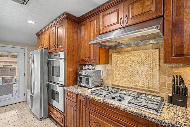 Building Photo - 3346 E Cochise Rd