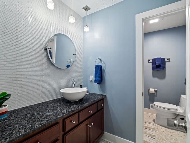 Building Photo - 32414 Lake Rd