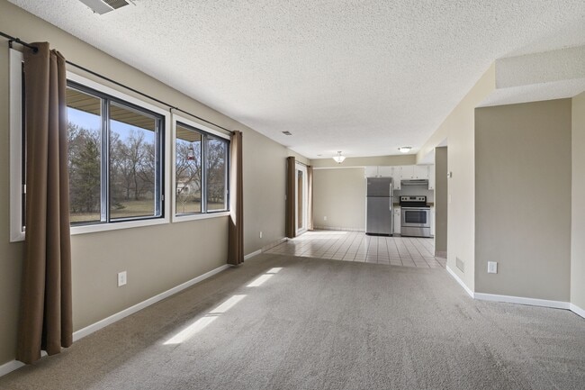 Building Photo - 9350 176th St W